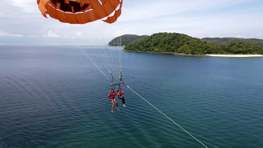 Best Beach Activities langkawi parasailing